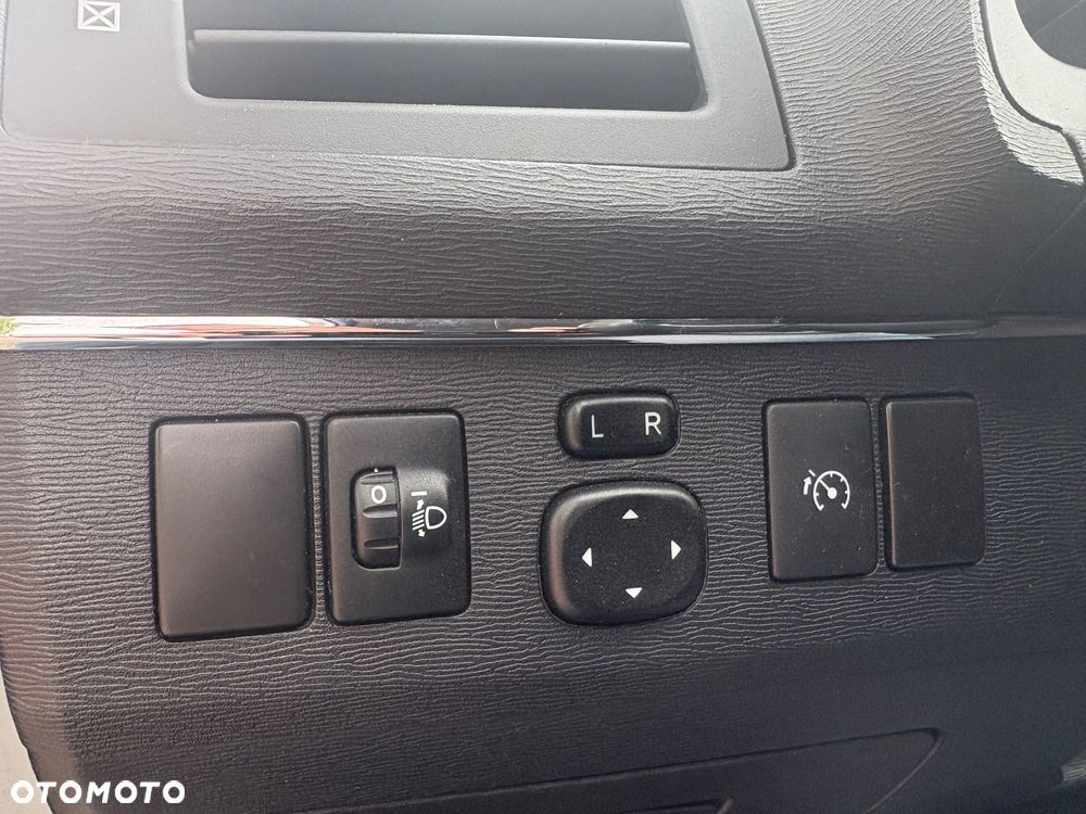 Toyota Avensis 1.8 Edition - 9