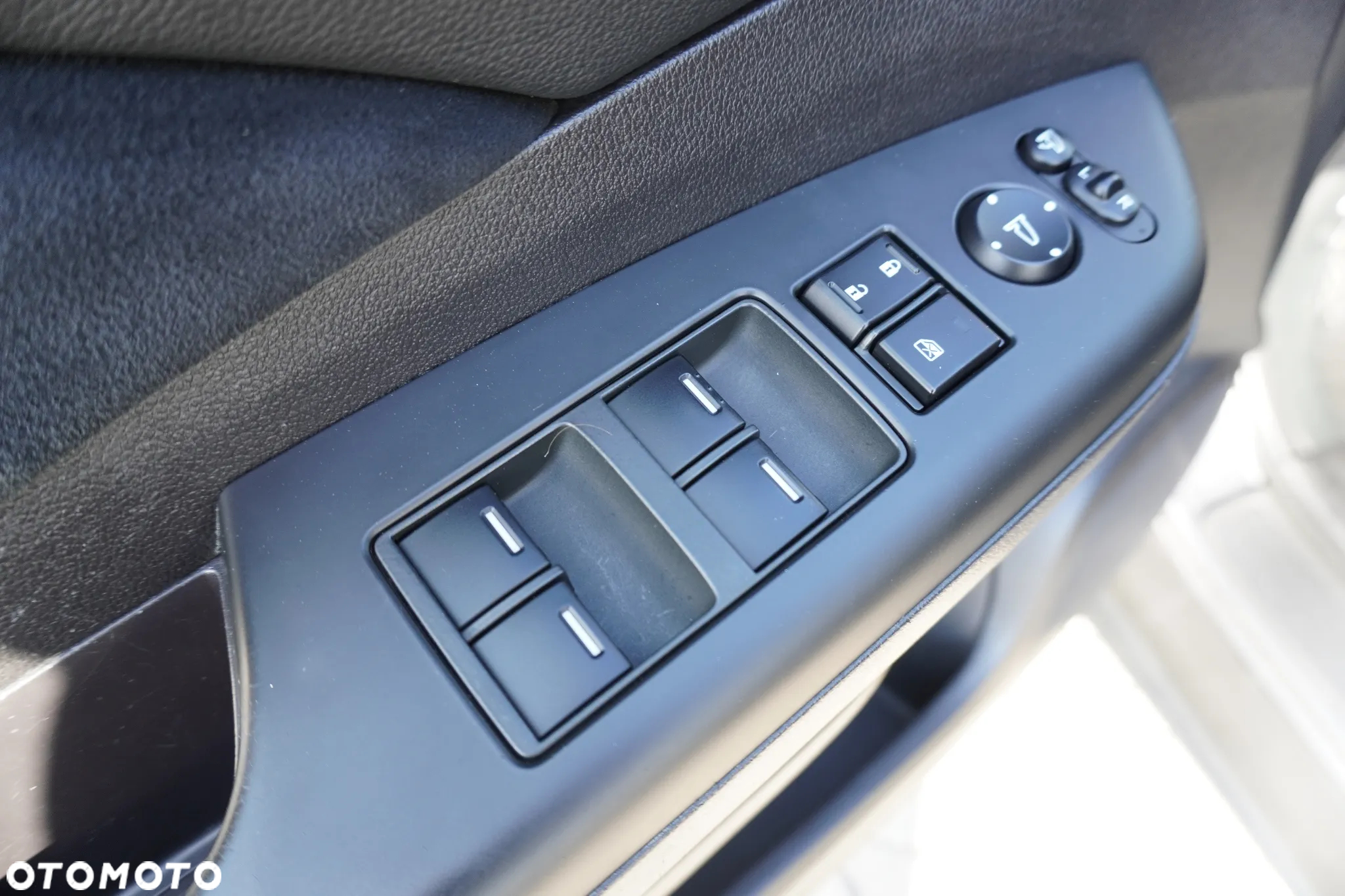 Honda CR-V 1.6i-DTEC Elegance Plus (Honda Connect+) / (2WD) - 33