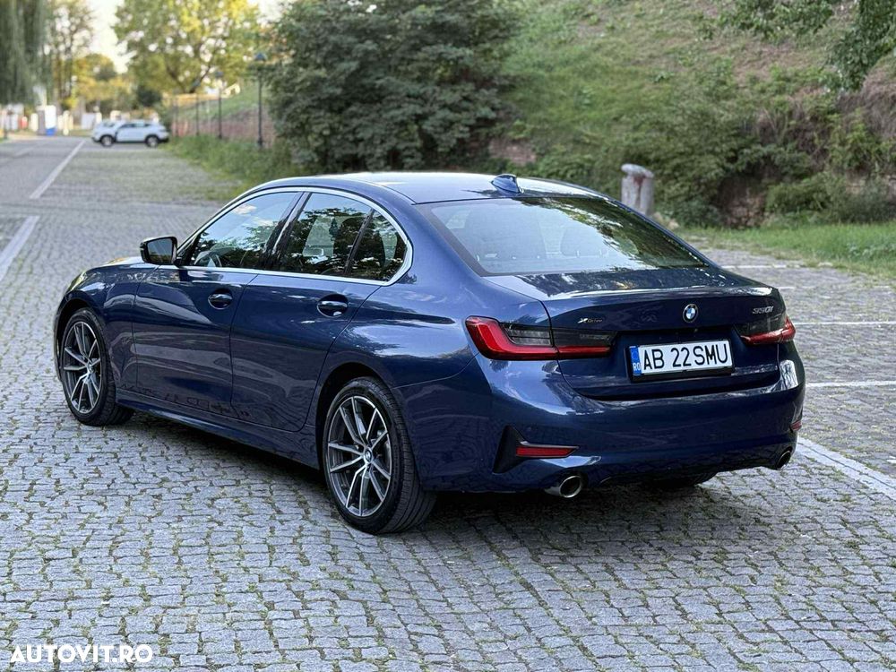 BMW Seria 3 330i GT AT - 2