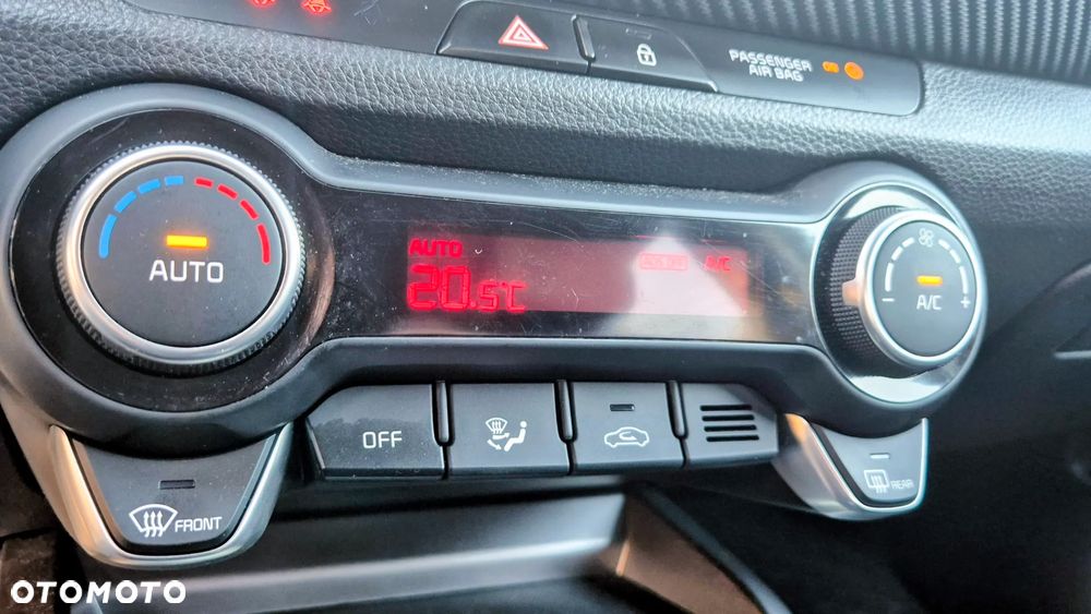 Kia Stonic 1.0 T-GDI GT Line - 12