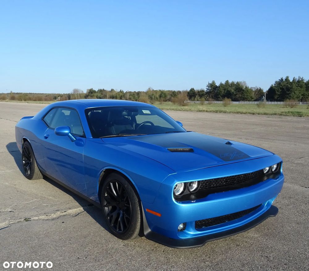 Dodge Challenger - 1