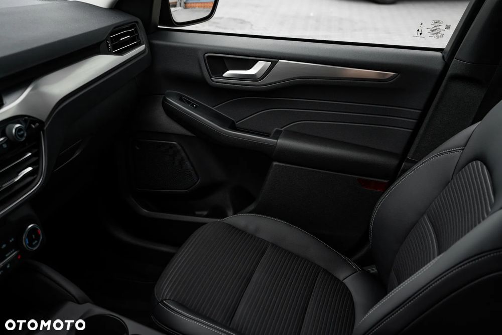 Ford Kuga 2.5 FHEV FWD Titanium X - 22