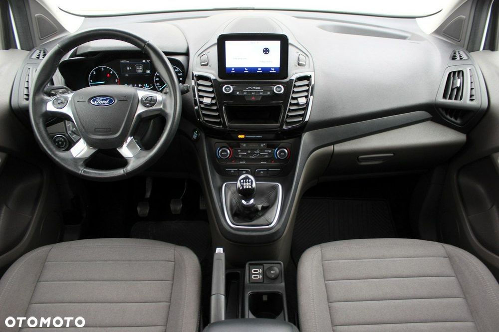 Ford Tourneo Connect - 12