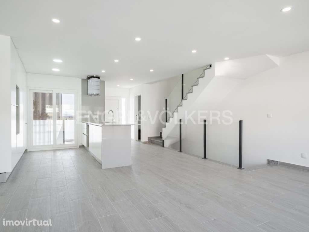 Moradia geminada T2+3 altamente sofisticada - Grande imagem: 3/34