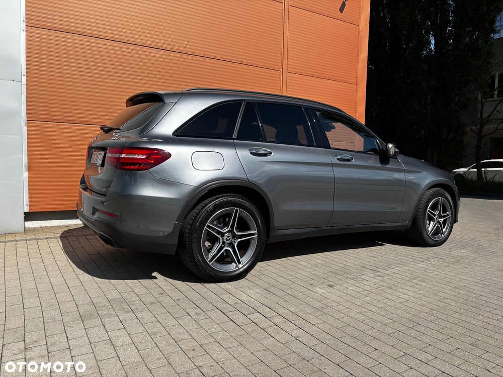Mercedes-Benz GLC - 4