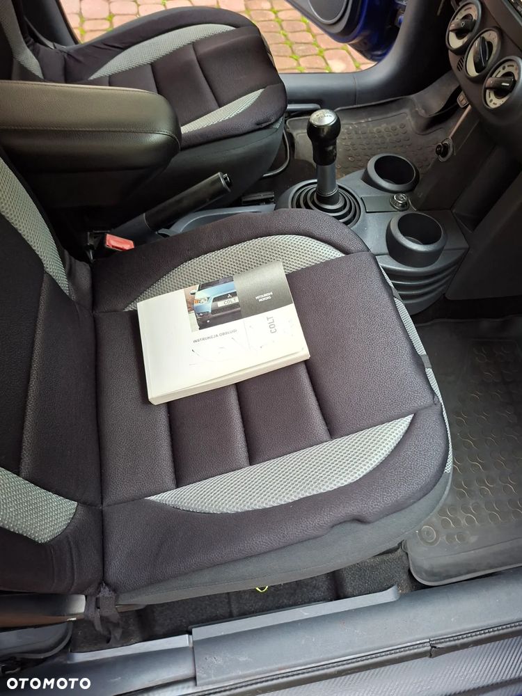 Mitsubishi Colt 1.3 Inform - 13