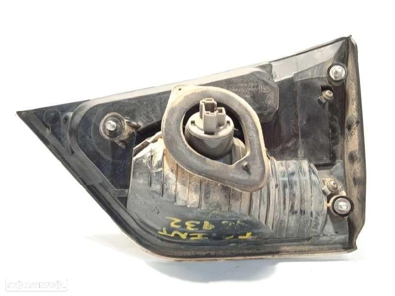 FAROLIM TRASEIRO ESQUERDO INTERIOR MITSUBISHI OUTLANDER REF. 8331A041 - 3