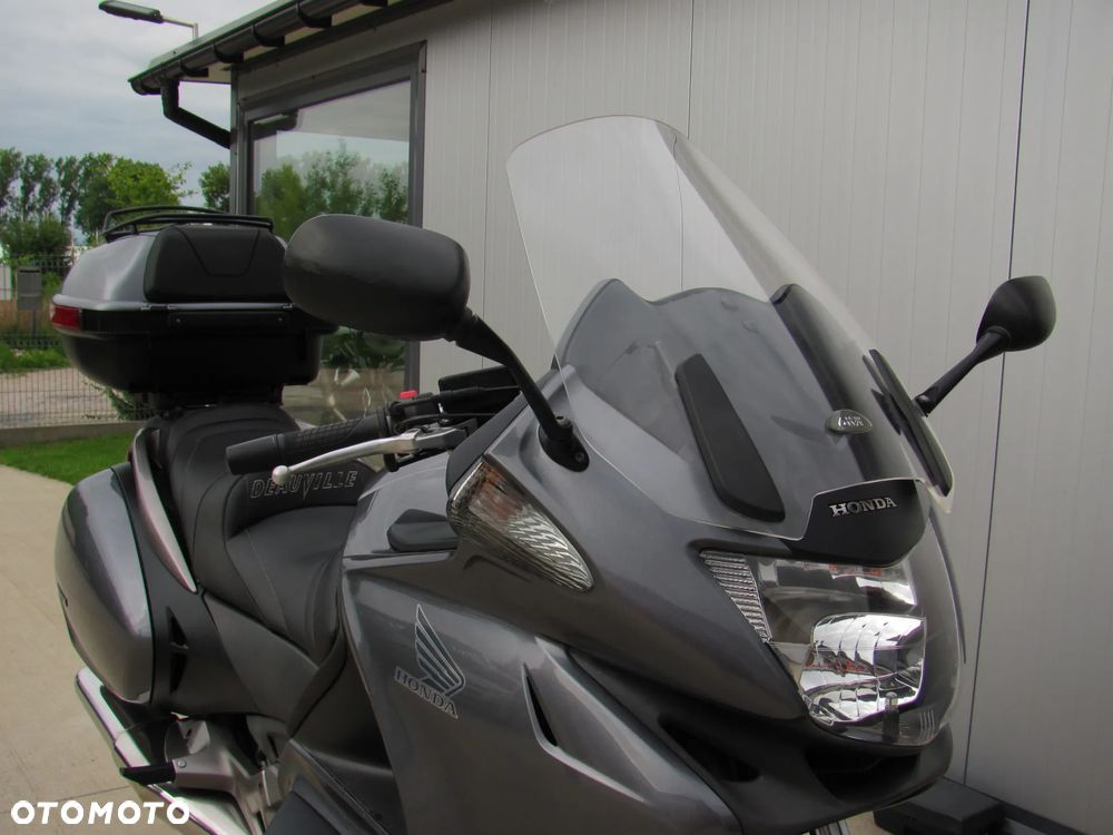 Honda Deauville - 12