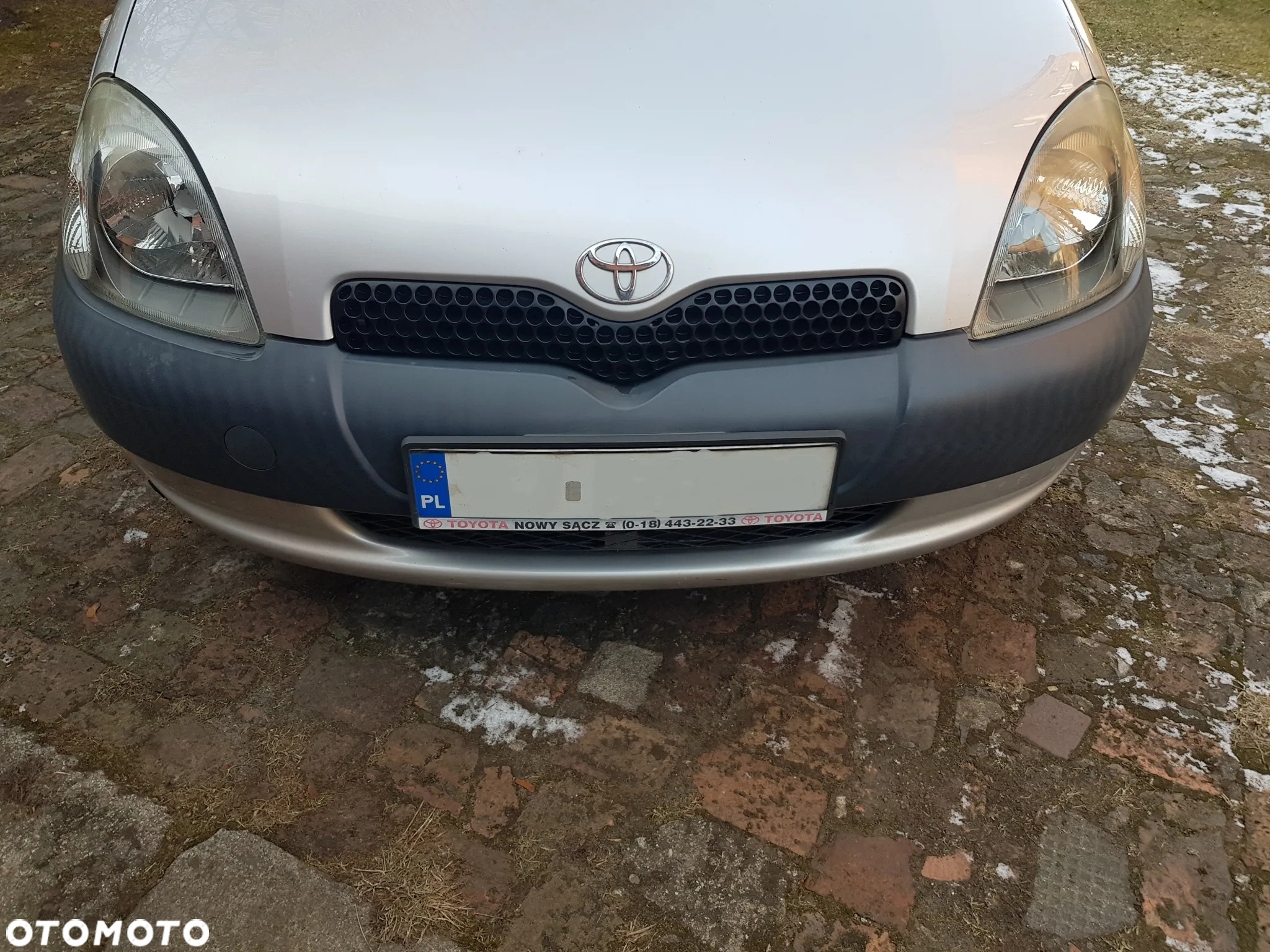Toyota Yaris 1.0 Base - 4