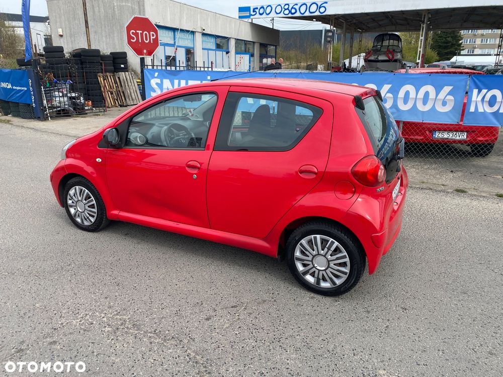 Toyota Aygo City - 18