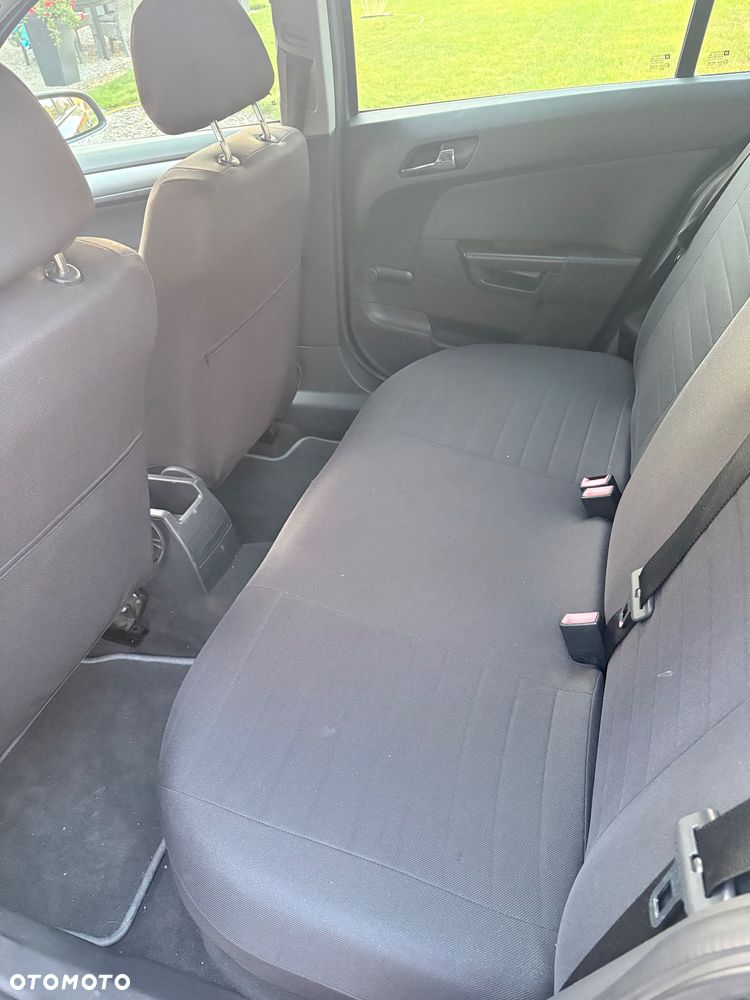 Opel Astra 1.6 Enjoy - 8