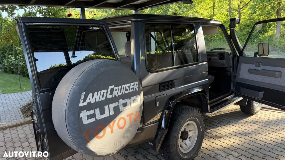 Toyota Land Cruiser - 11