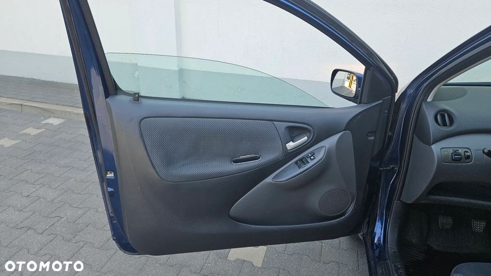Toyota Yaris 1.0 Luna - 25