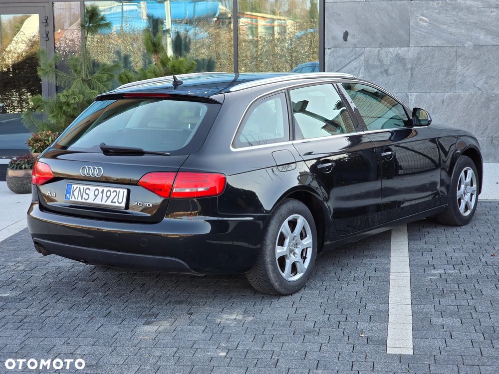 Audi A4 Avant 2.0 TDI DPF Ambiente - 6