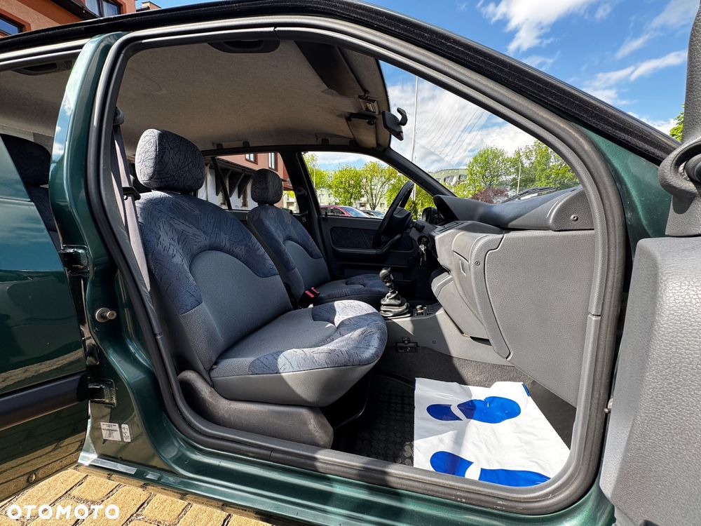 Renault Clio 1.2 - 24