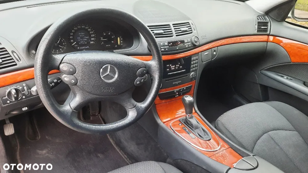 Mercedes-Benz Klasa E - 10