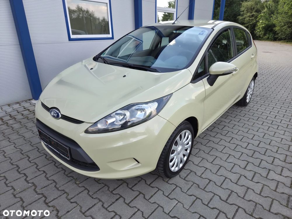 Ford Fiesta 1.25 Celebration - 9