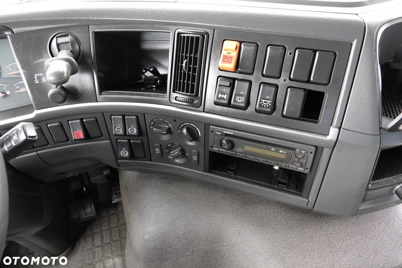 Volvo FM 380 / PEŁNY ADR / MAŁY PRZEBIEG / SPROWADZONY - 28