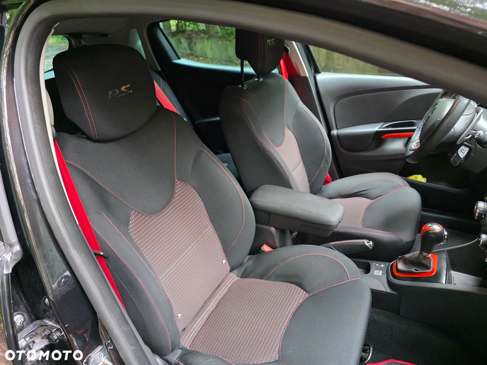 Renault Clio 1.6 R.S 200 EDC - 11