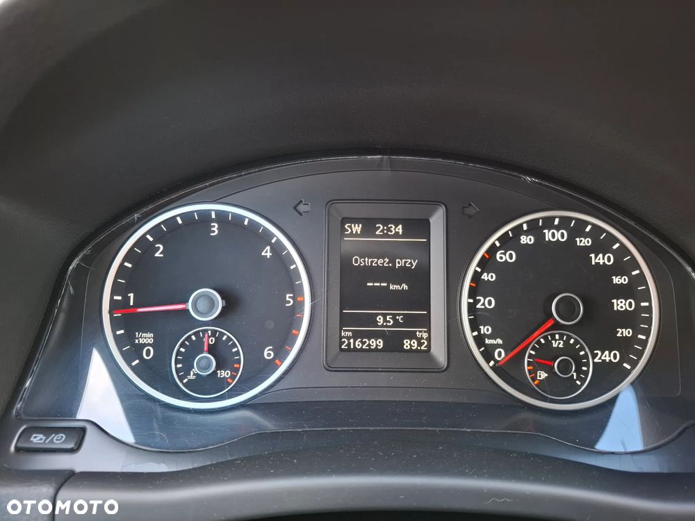 Volkswagen Tiguan - 17