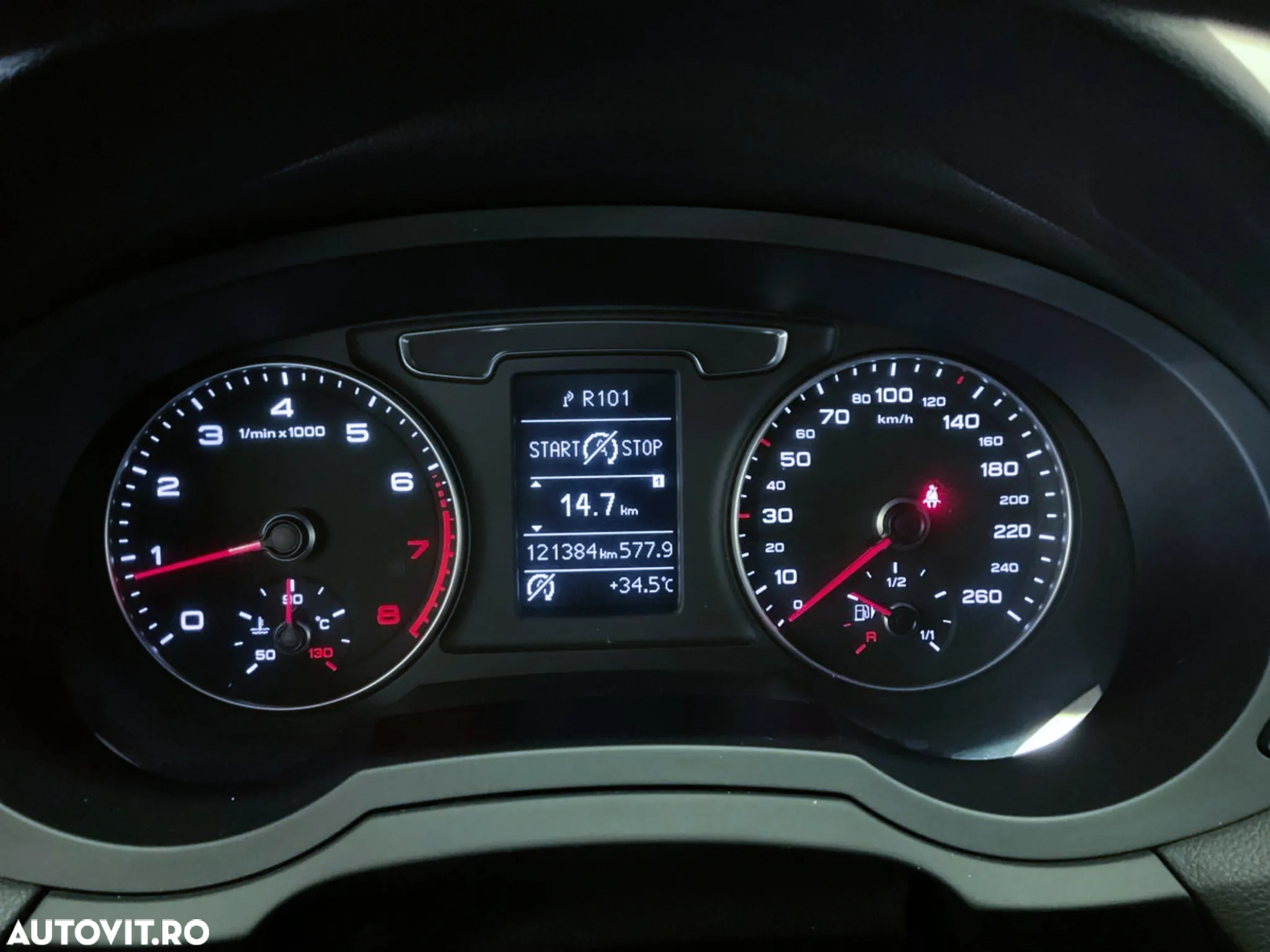 Audi Q3 2.0 TFSI Quattro Stronic Design - 9