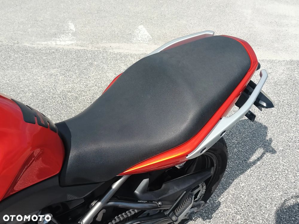 Kawasaki ER - 16