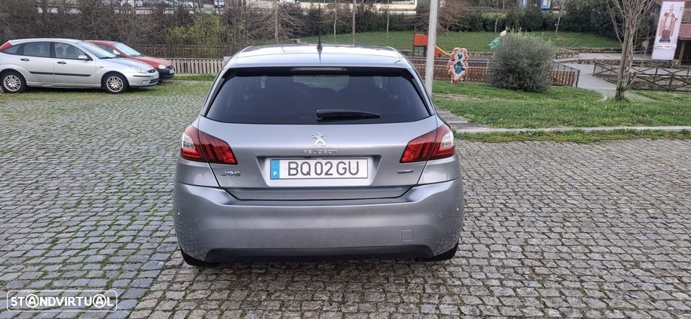 Peugeot 308 PureTech 110 Stop & Start Allure — photo 3