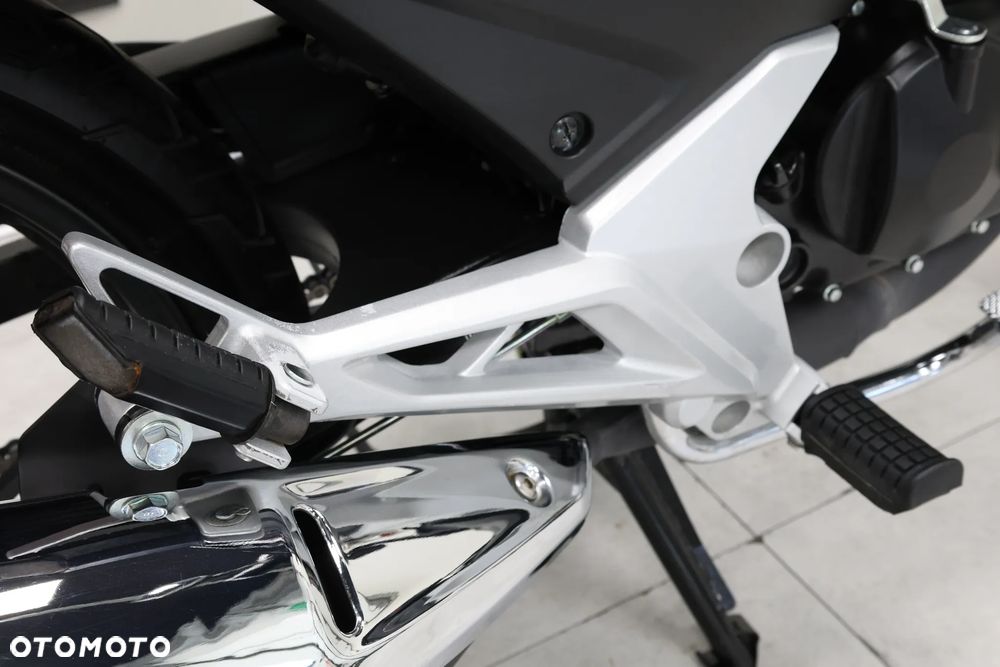 Honda CB - 25