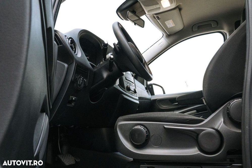 Mercedes-Benz Vito - 10