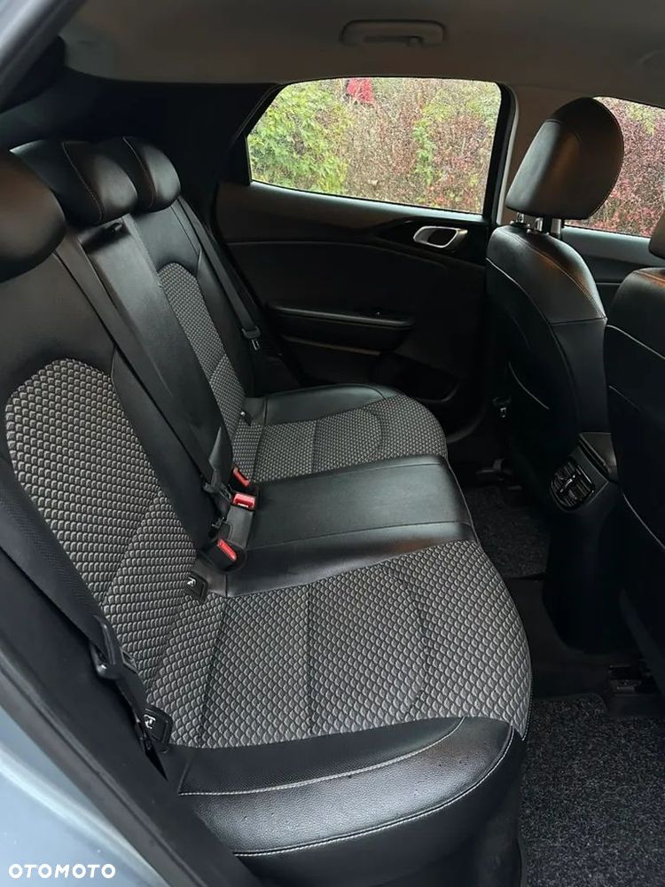 Kia XCeed 1.6 GDI PHEV L Business Line DCT - 14