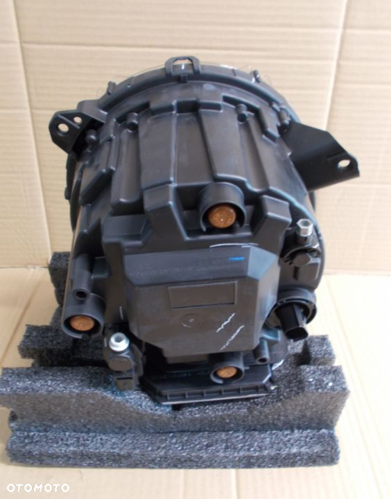REFLEKTOR PRAWY JEEP WRANGLER LED 2015- - 3