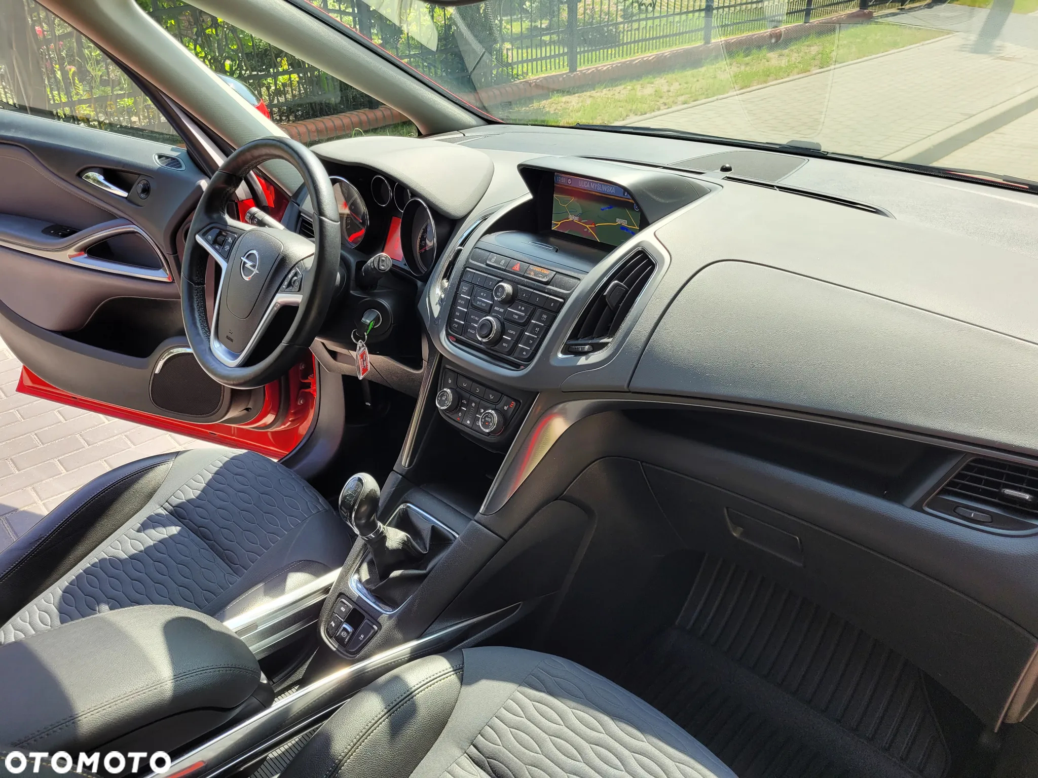 Opel Zafira 1.4 T Cosmo EcoFLEX S&S - 21