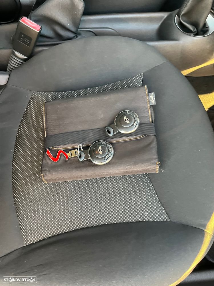 MINI 3 Portas One D - 8