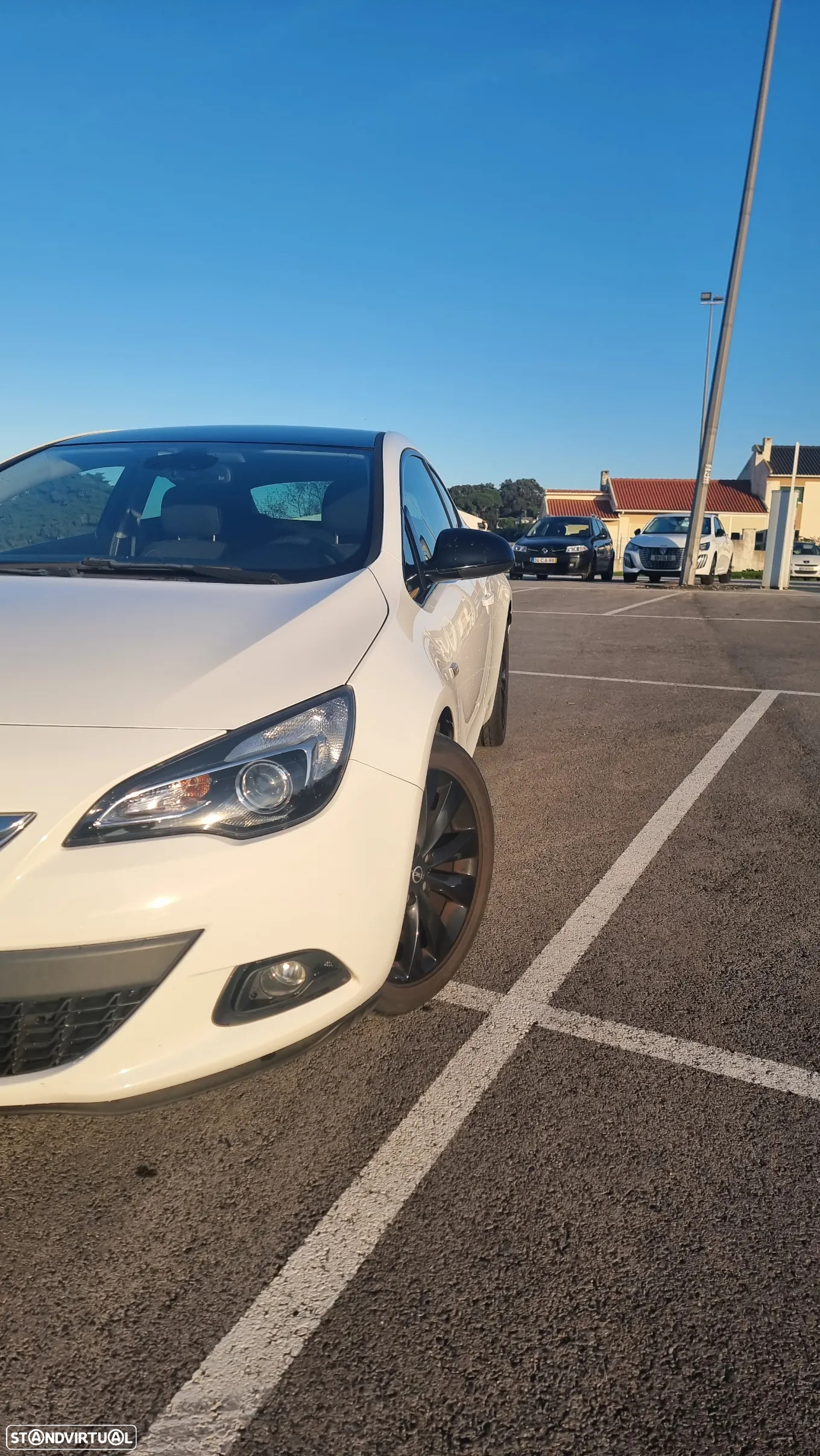 Opel Astra GTC 1.7 CDTi S/S - 11