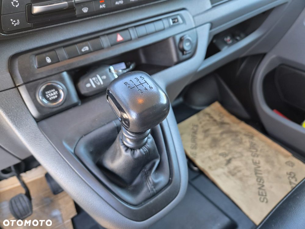 Opel Vivaro - 30