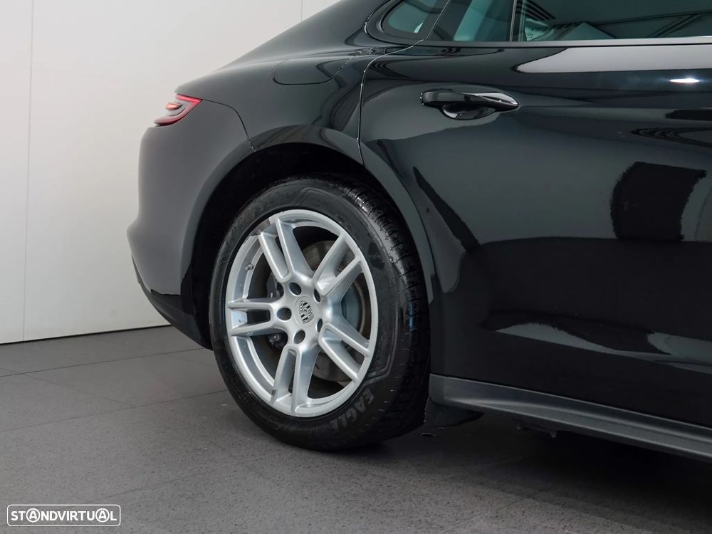 Porsche Panamera 4 E-Hybrid - 14