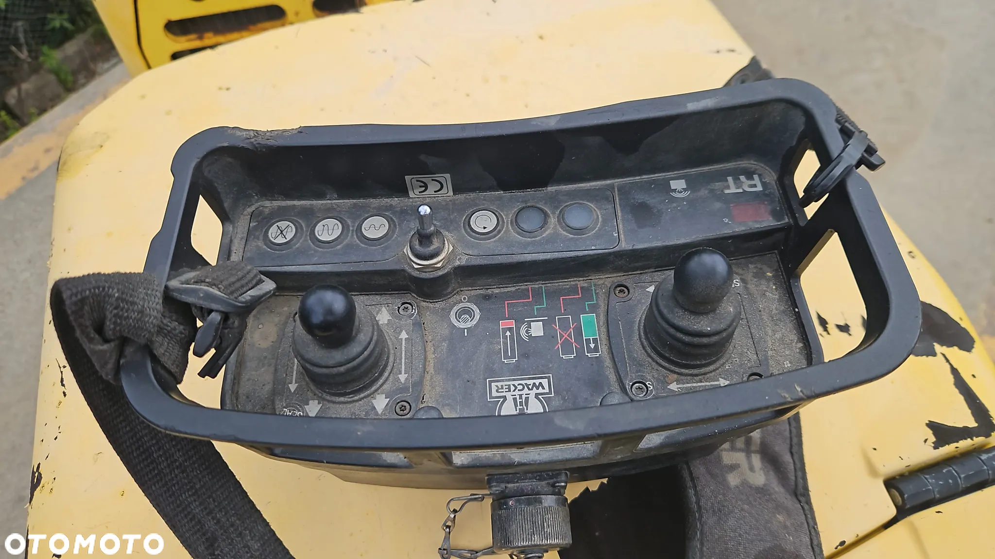 Wacker Neuson Walec wibracyjny okołkowany Wacker RT 82 SC kołek pilot sterowany - 5