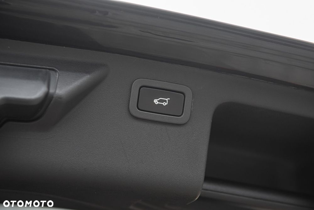 Land Rover Discovery Sport - 30