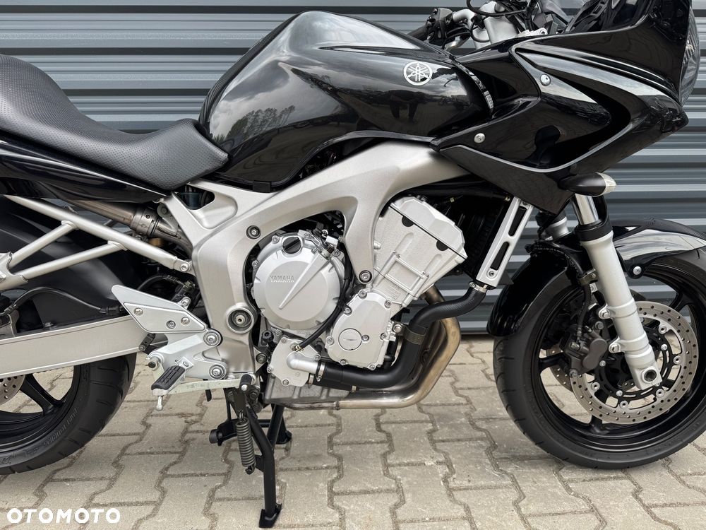 Yamaha FZ6 - 11