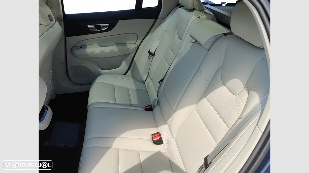 Volvo V60 2.0 T6 AWD TE Plus Bright - 15
