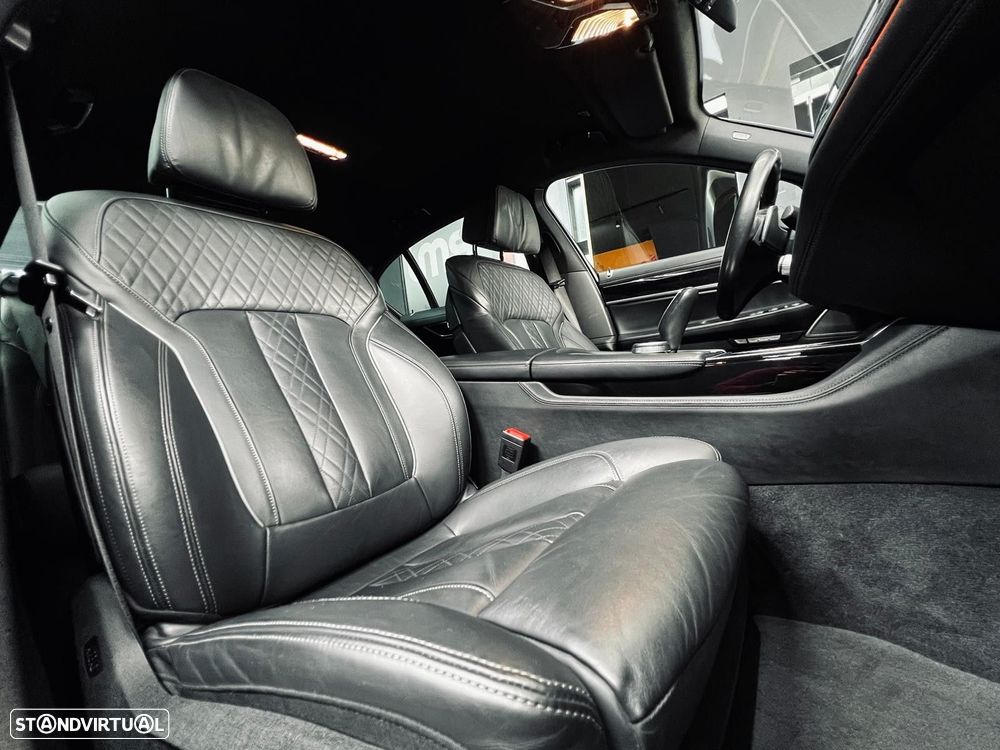 BMW 740 d xDrive Pack M - 33