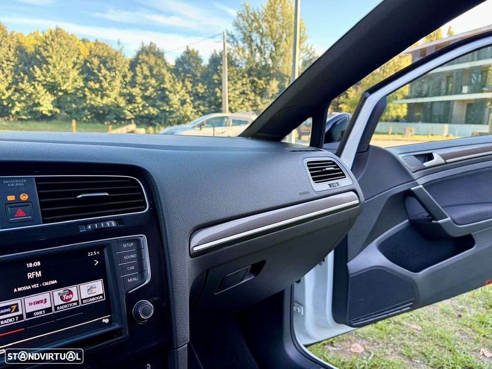 VW Golf 2.0 TSi GTi Performance - 26