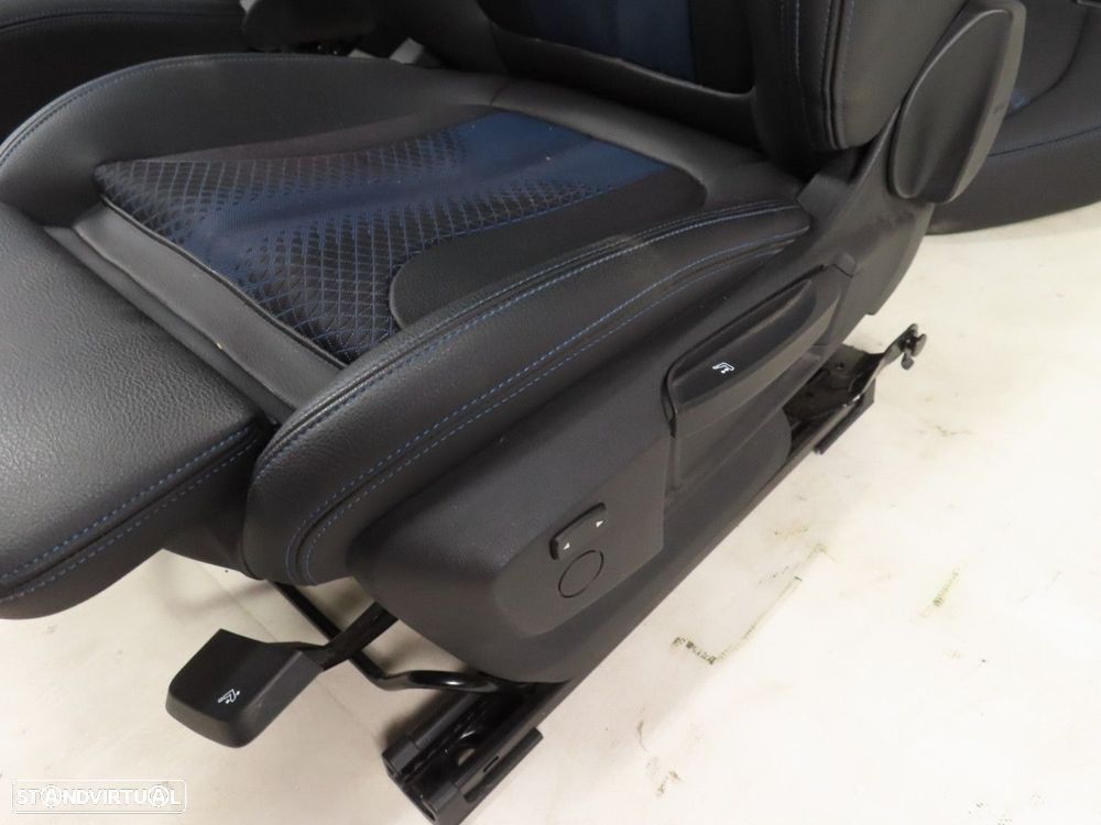 Interior desportivo M Usado / Original BMW 1 (F40) - 3