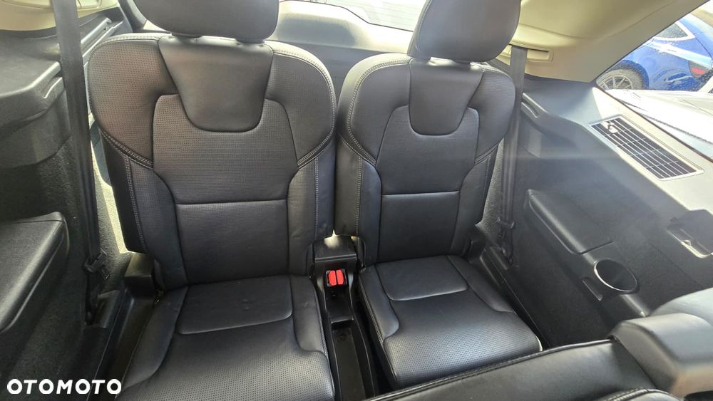 Volvo XC 90 - 11