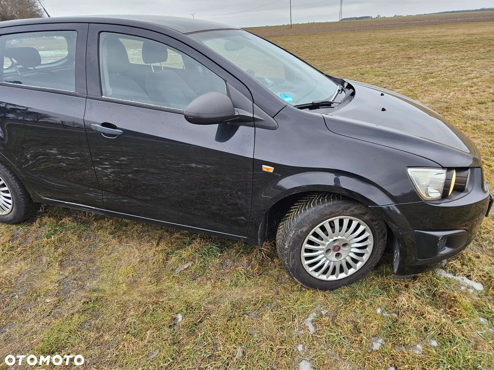 Chevrolet Aveo - 6