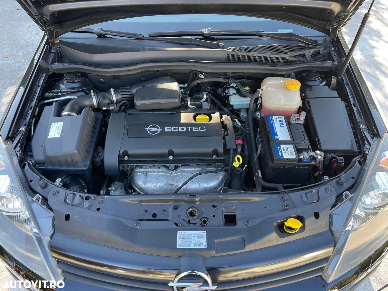Opel Astra 1.6 Caravan - 9
