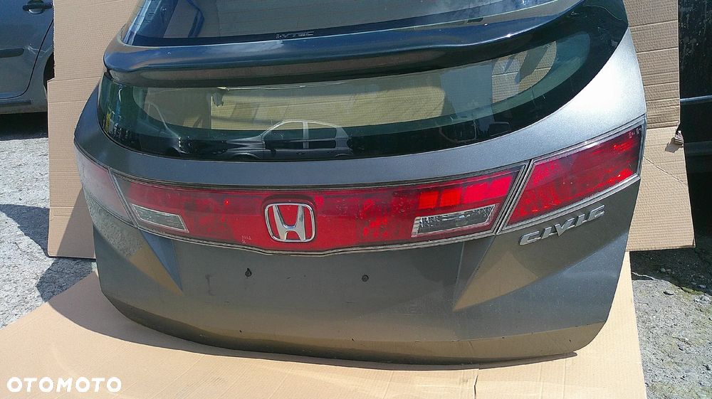 HONDA CIVIC VIII 5D KLAPA TYLNA - 2