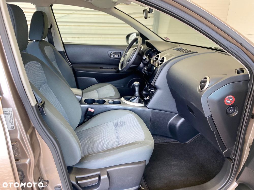 Nissan Qashqai 1.6 I-Way - 12