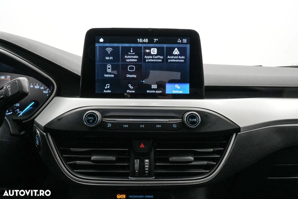 Ford Focus 1.0 EcoBoost Titanium Business - 22