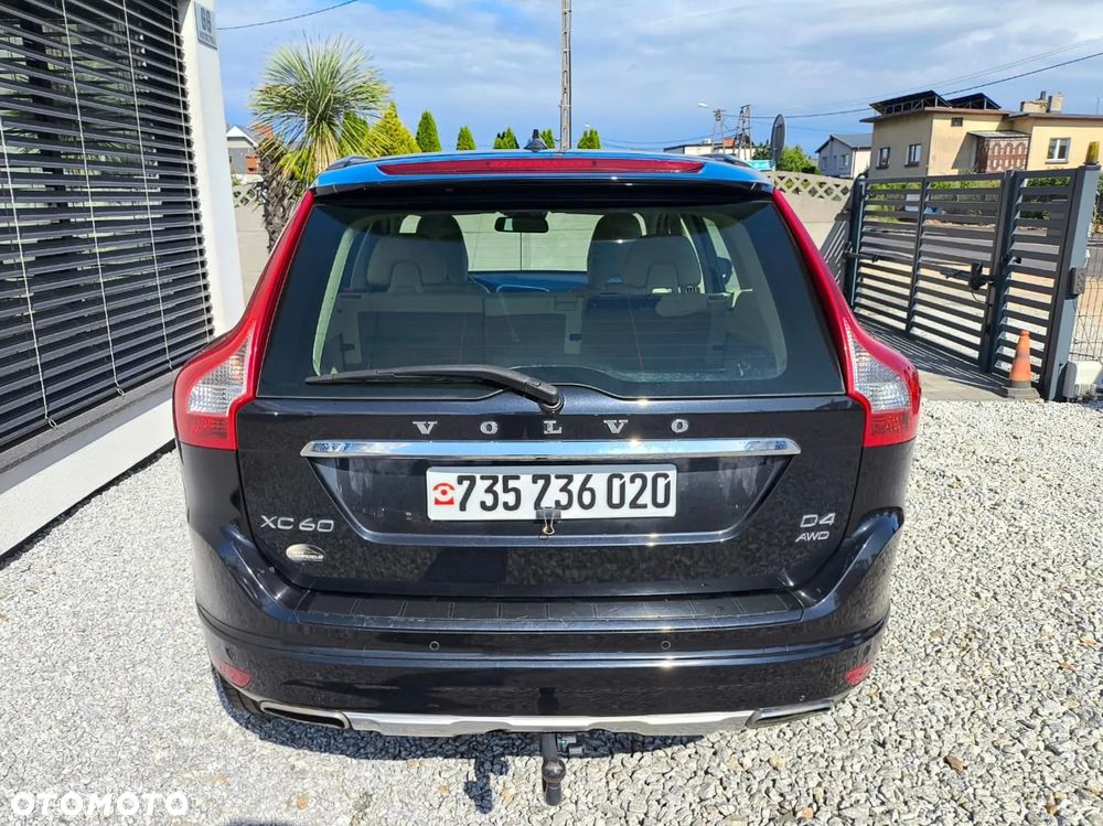 Volvo XC 60 D4 AWD Geartronic Summum - 4